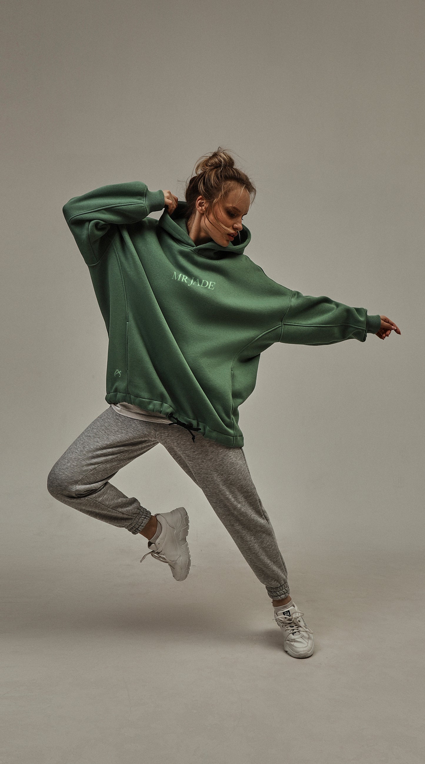 MR JADE Streetform